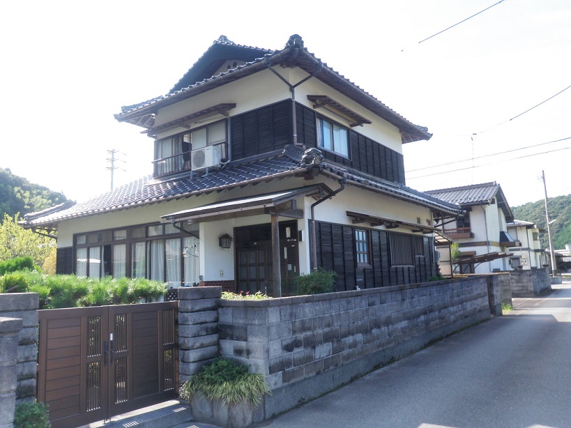 美川地区の物件 庭が広く通園通学に便利な4DK住宅